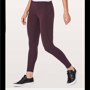 Lululemon In Movement 7/8 Tight *Everlux 25"
Black Cherry or dark adobe